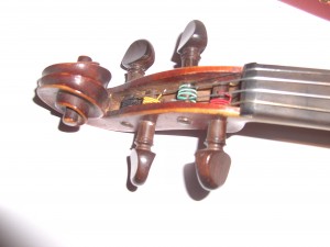 Violin peg box
